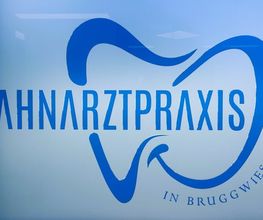 Zahnarztpraxis in Bruggwiesen Bild 2