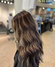 Designers Edge Hair Studio & Bella Vita Garden Spa image 6