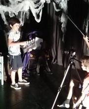 MENUDA PELI imagen 1