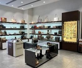 GUESS immagine 6