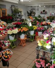 Au Jardin De Pre-Vert image 6
