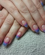 Kosmetik & Nails Bild 7