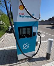 Shell Recharge Charging Station Bild 1