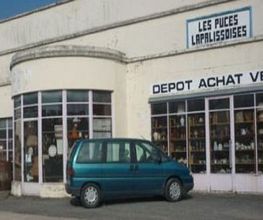 Les Puces Lapalissoises image 2