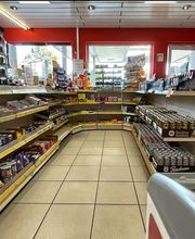 Tankstelle Kügel Bild 4