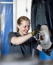 Super Dæk Service (SDS) & Bosch Car Service - Albertslund billede 7