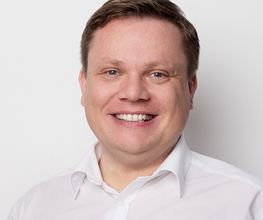 Dr. Artur Kühnel Rechtsanwalt VAHLE KÜHNEL BECKER Fachanwälte für Arbeitsrecht PartG mbB Bild 1
