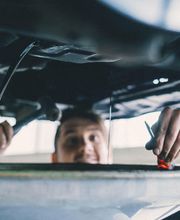 Aderlass ist wichtig. Nur mit gutem und richtigem Oel ist ein einwandfreier Betrieb gewährleistet.