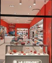 Le Creuset Outlet Store Serravalle Designer Outlet immagine 2