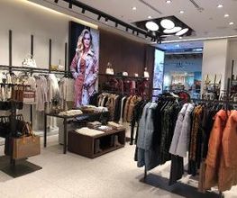GUESS immagine 16