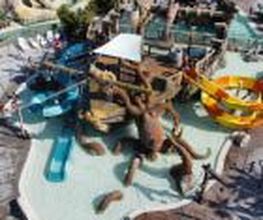 Pirates World image 1