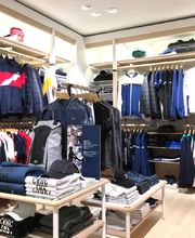 Lacoste Bordeaux Dijeaux image 6