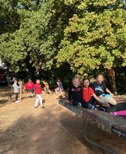 Esprit De Cirque image 1