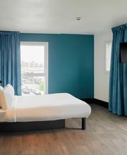 B&B HOTEL Paris Romainville Noisy-Le-Sec image 14