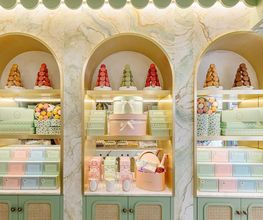 Ladurée Saint-Tropez image 2