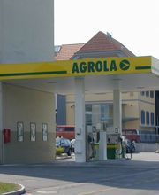 AGROLA Tankstelle in Utzenstorf, überdacht, zwei Tanksäulen