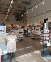 Tape à l'oeil - Saint Pierre Du Mont image 2