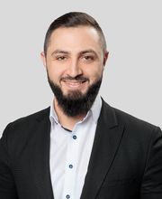 portraitSq