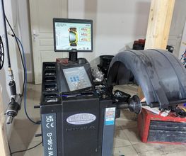 Auto Pneus et Services 26 image 1
