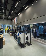 Calvin Klein Jeans immagine 4