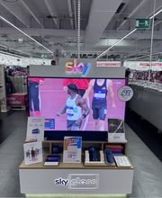 Negozio Sky | Mediaworld Laudense immagine 1