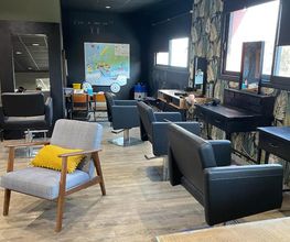 Pause concept store image 3