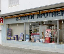 Aussenansicht der Sonnen-Apotheke