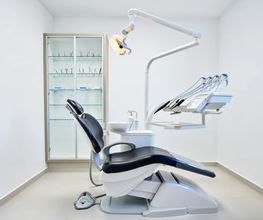Dr. med. & med. dent Raphael Perren Bild 6
