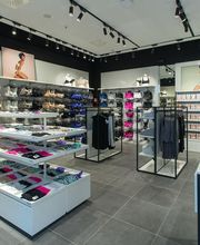 Calvin Klein Outlet immagine 4