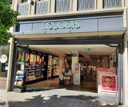 Douglas Hanau Bild 1