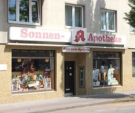 Aussenansicht der Sonnen-Apotheke