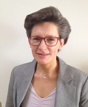 Optikerin Melanie Burfeiindt