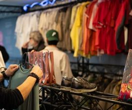 9R second hand store di Caritas Ticino Bild 5