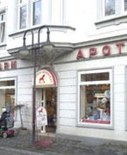 Aussenansicht der Einhorn-Apotheke