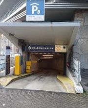 Parkhaus GALERIA Köln Hohe Straße B Bild 1