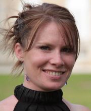 Lenzi Estelle image 2