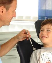 Praxis für Mund-, Kiefer- und Gesichtschirurgie Dr.med. Udo E. Novacek, M.Sc. & Dr.med.dent. Claudia Novacek Bild 6