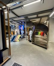 K-Way 9 Milano immagine 4