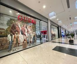 GUESS immagine 2