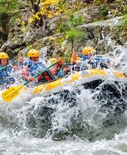 Montagne & Riviere image 16