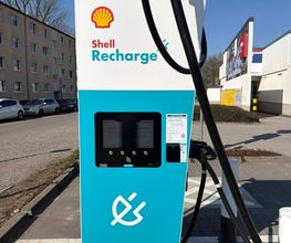 Shell Recharge Charging Station Bild 3