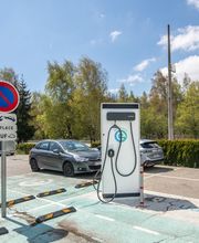 EVzen Station de recharge Norauto La Mure