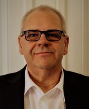 portraitSq
