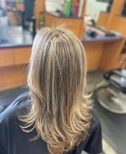 Fantastic Sams Cut & Color image 7
