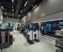 Calvin Klein Jeans immagine 4