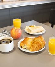 B&B HOTEL Louveciennes image 9