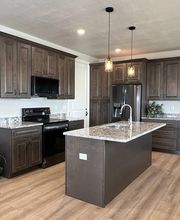 Cabinet Corner image 12