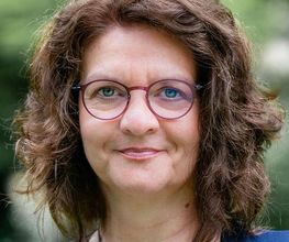 Trauerrednerin Michaela Borowy Bild 1