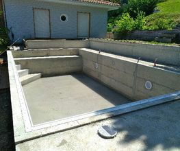 Perche Construction image 12