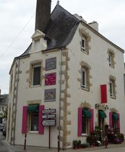 Embell' Façade image 19